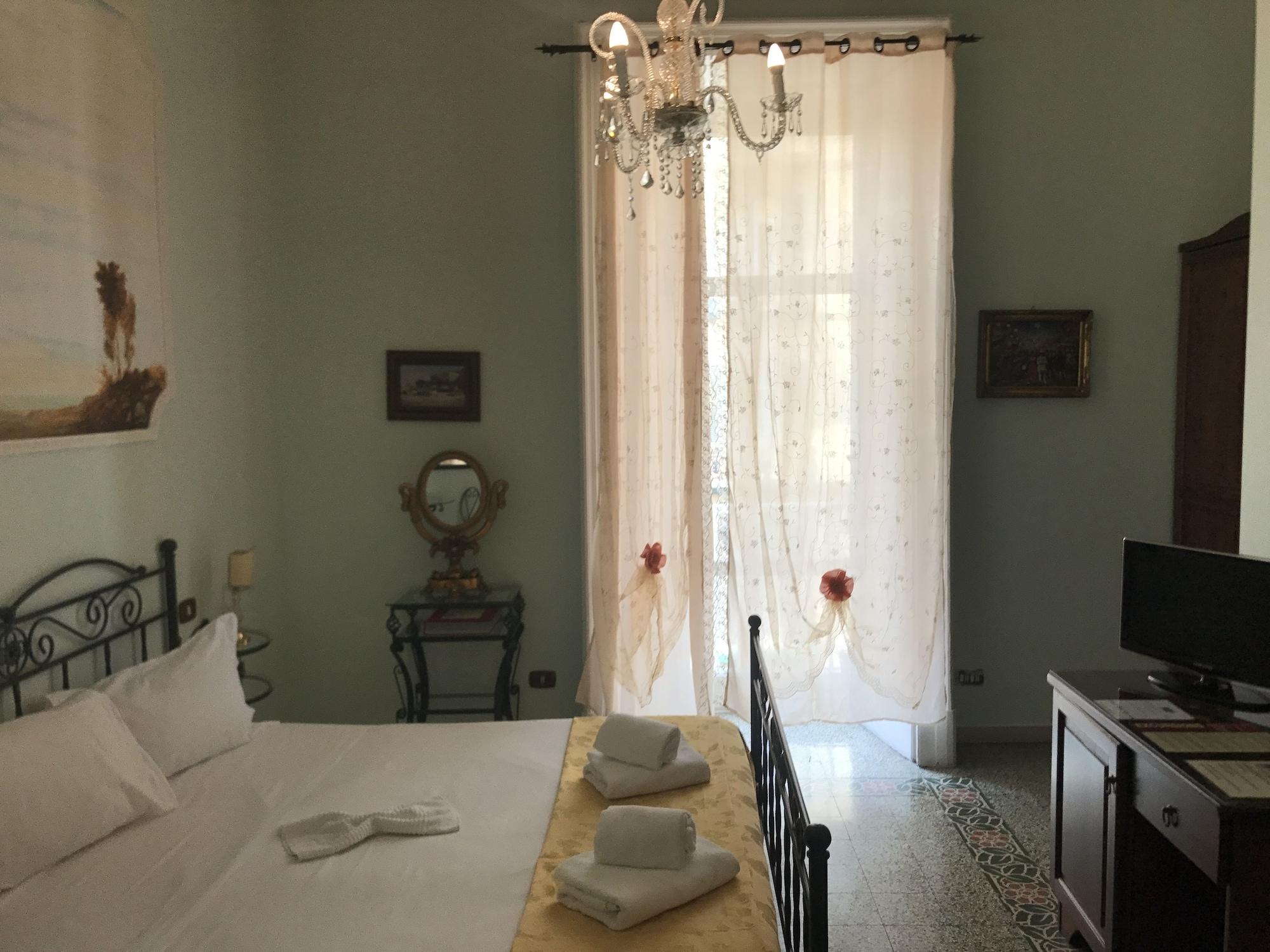 Bed & Breakfast Art Principe Umberto 3*