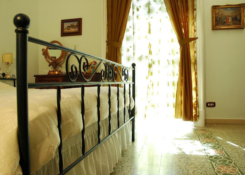 Art Principe Umberto Bed & Breakfast Napels